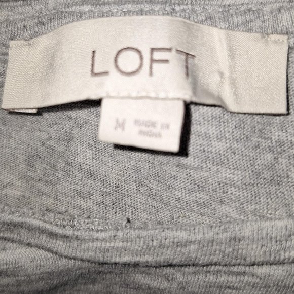 Loft Ann Taylor Top with 3/4 Bell Lace Sleeves Size Medium - Picture 5 of 5